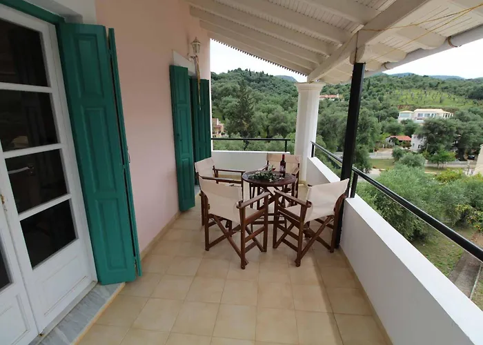 Appart hôtel Frankis Agios Spyridonas Perithia Ypsilas