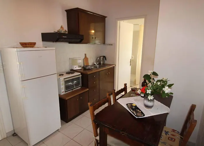 Frankis Agios Spyridonas Perithia