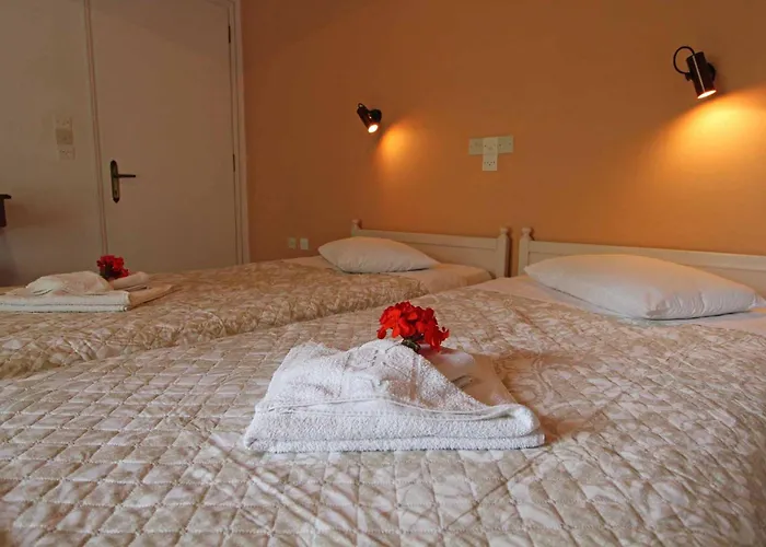 Frankis Agios Spyridonas Perithia Appart hôtel 3*