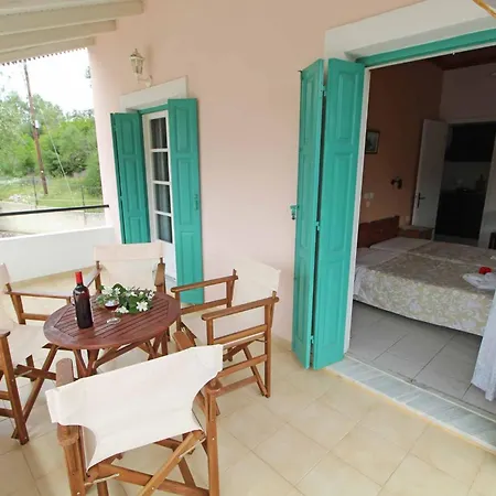 Frankis Agios Spyridonas Perithia