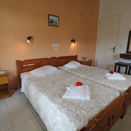 Frankis Agios Spyridonas Perithia