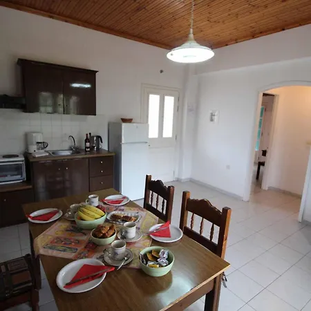 Frankis Agios Spyridonas Perithia 3* Ypsilas